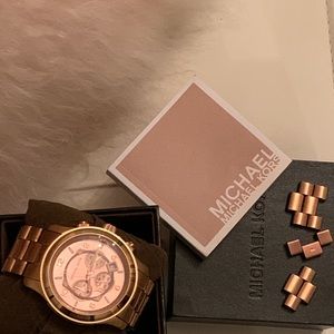 MICHAEL KORS Rose Gold watch (Men’s sized to lady)